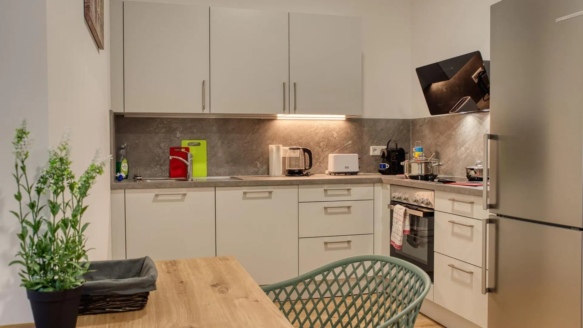 Mainline Retreat Zentral Mit Eigenem Parkplatz Apartment Amberg Germany
