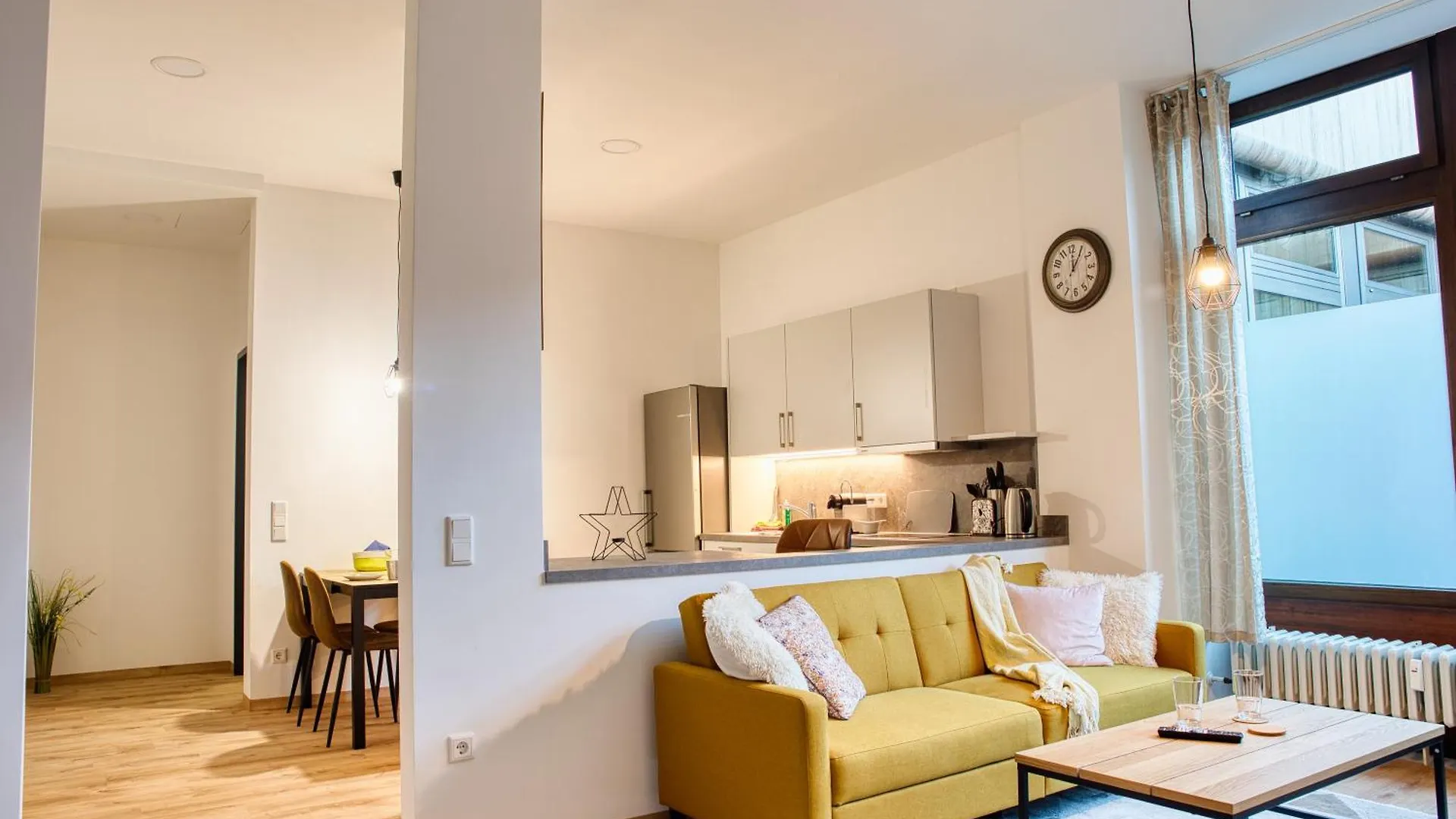 Mainline Retreat Zentral Mit Eigenem Parkplatz Apartment Amberg 0*,